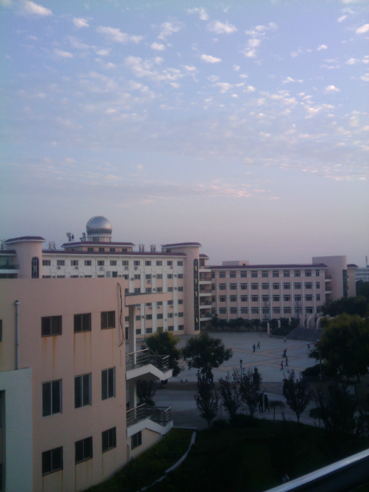 洛阳东方高级中学