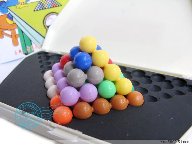 共有19887种平面组合方式,2582种立体组合方式,是一款最佳的益智游戏