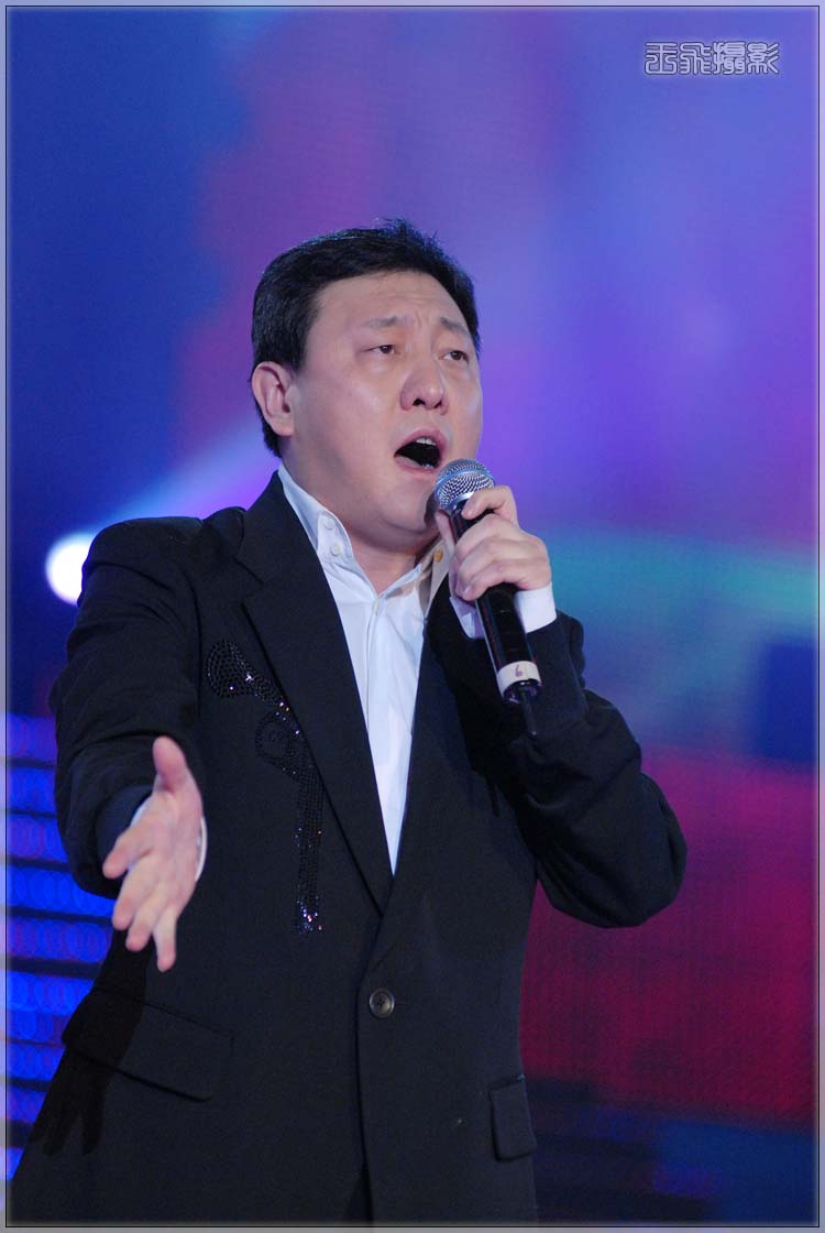  p>韩磊,又名森布尔,1968年2月23日出生于内蒙古自治区 a target="