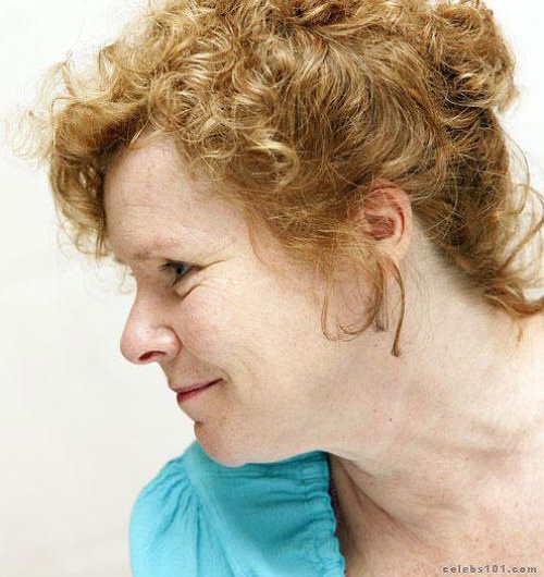  p>伊梅尔达·斯汤顿(imelda stauton),1956年1月9日生于英国英格兰