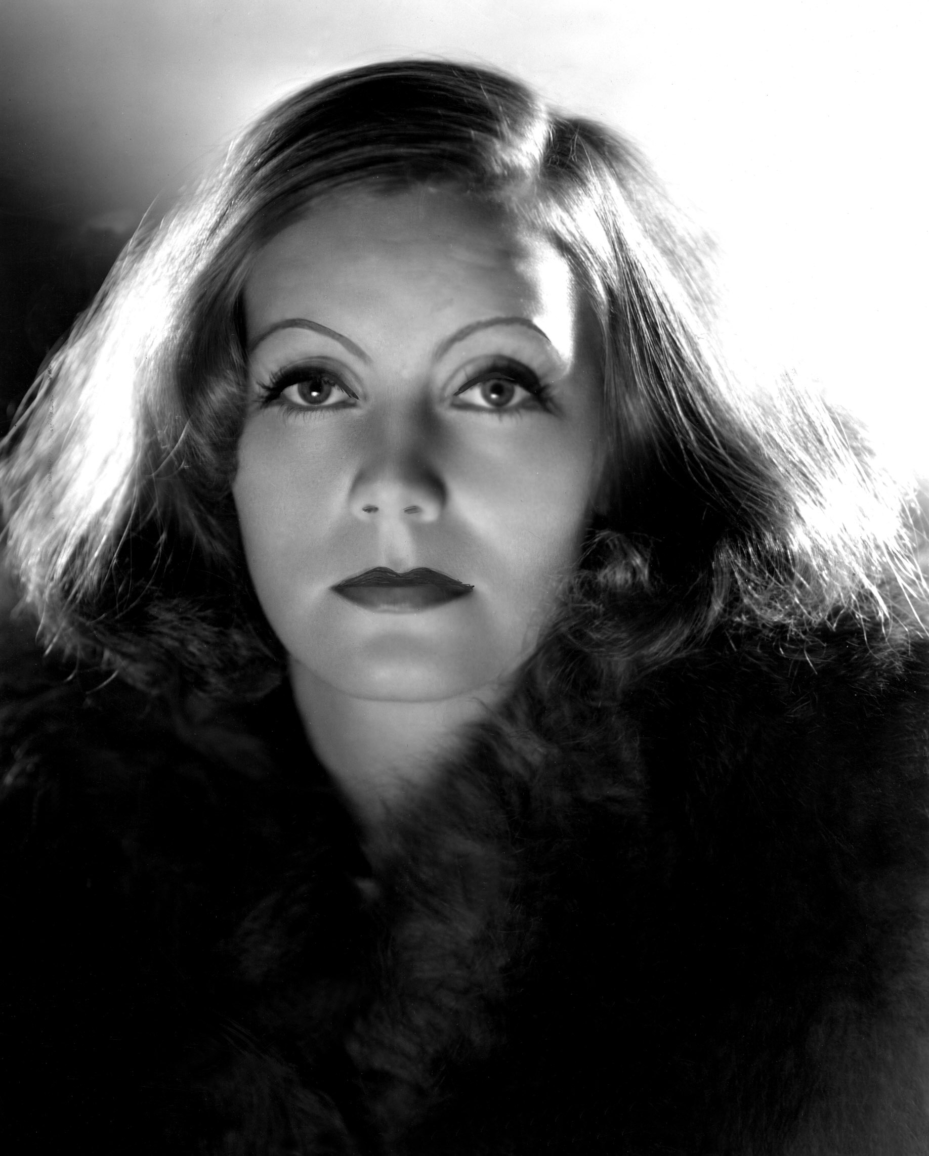  p data-id="gnt7m9kz49">葛丽泰·嘉宝(greta garbo,1905年9月18日
