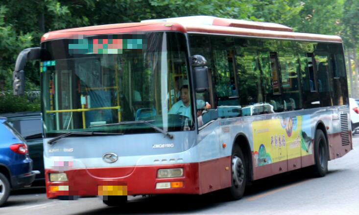  p>北京公交12路(beijing public transport line 12)运营于中国北京