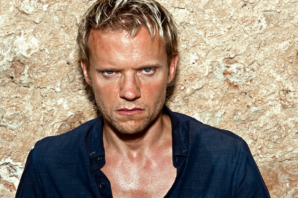 由亚德里安·谢尔高德导演,克瑞斯·柯尔编剧,马克·沃伦,约翰·西姆