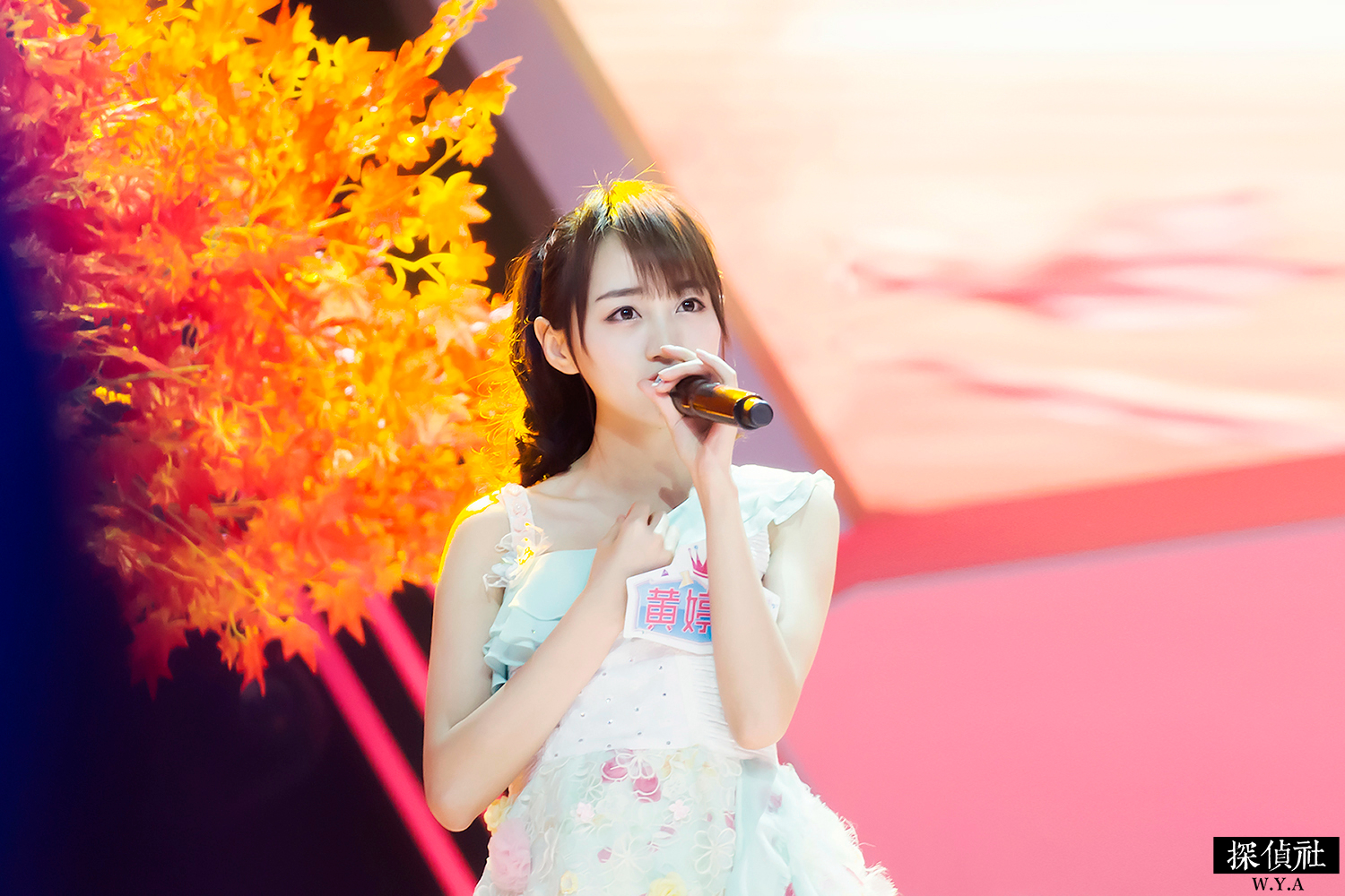  p>黄婷婷,1992年9月8日出生于中国江苏 a target