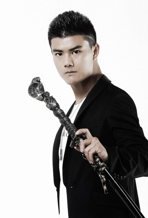  p>孟飞,中国内地男演员,歌手.