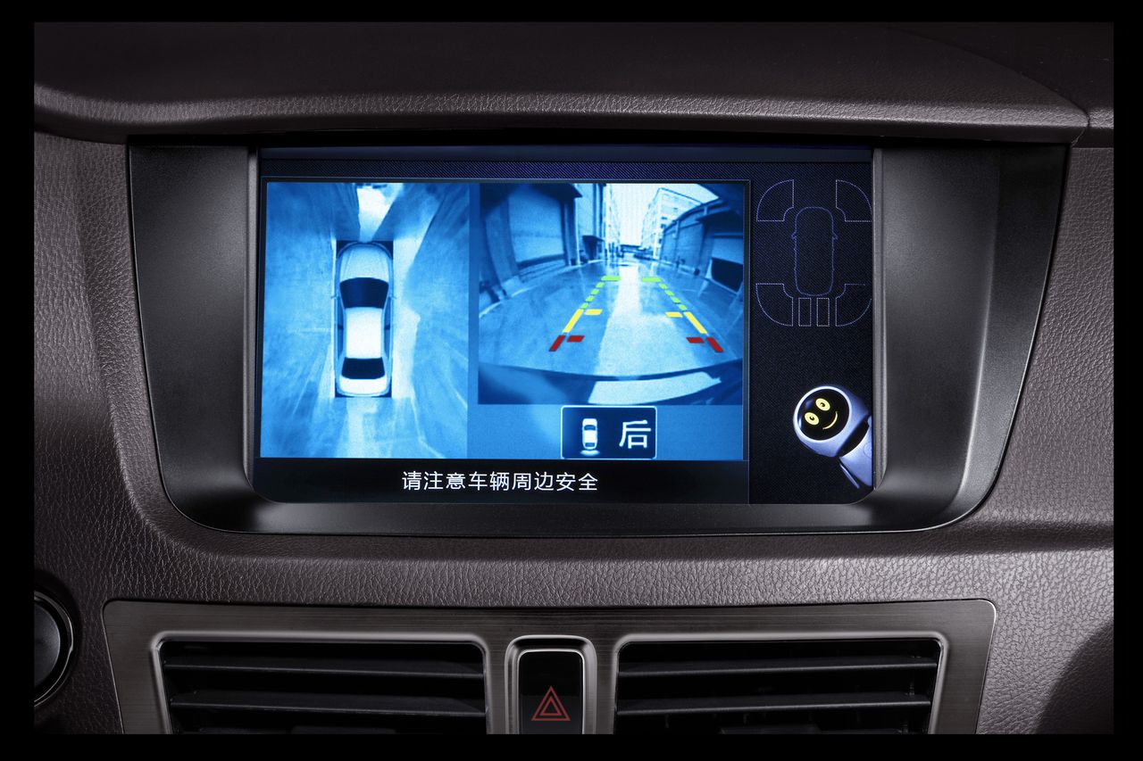  p>夜视系统是一种源自军事用途的汽车驾驶辅助系统.