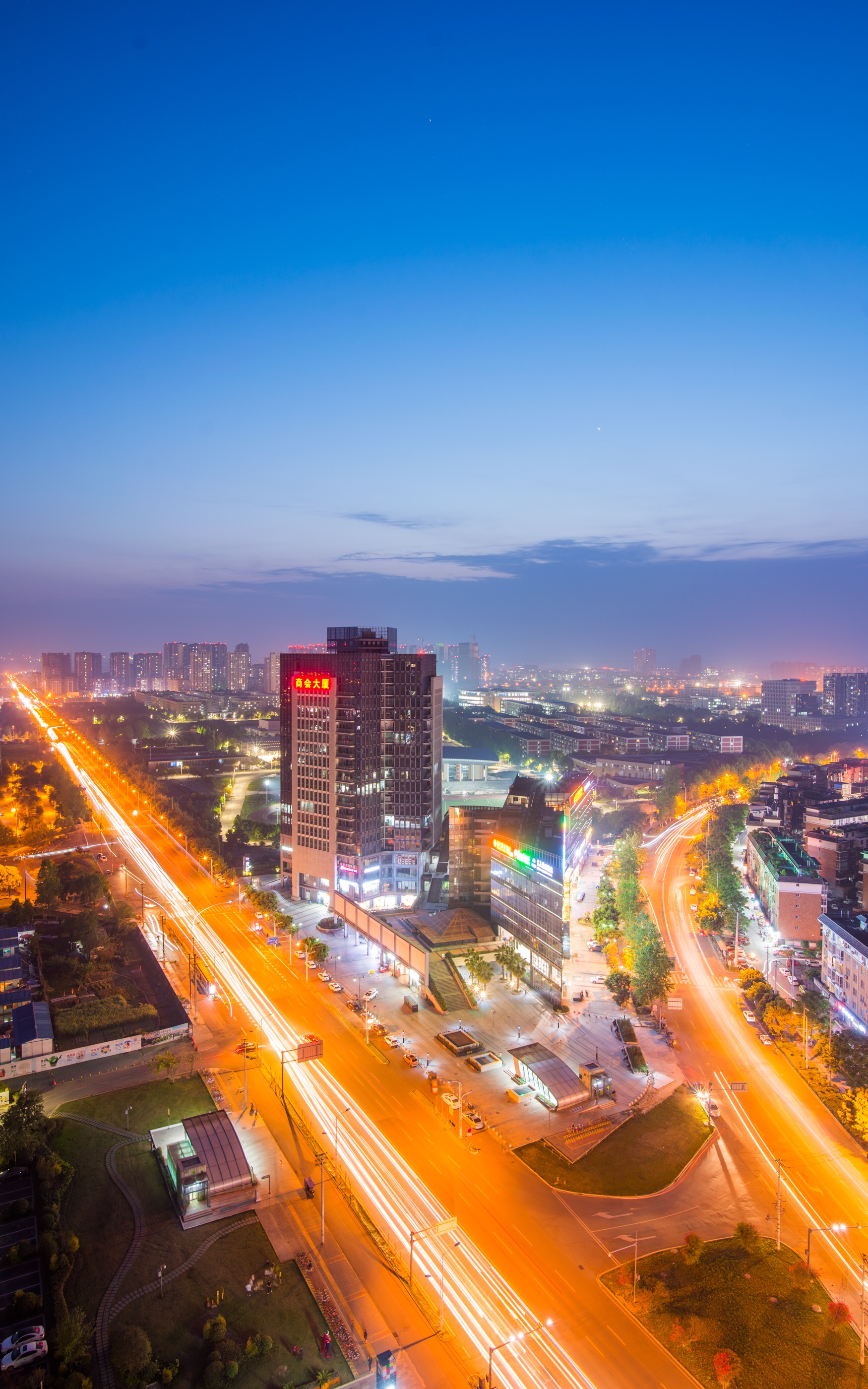  p>温江区,四川省成都市辖区,是成都中心城区的重要组成部分,地处成都