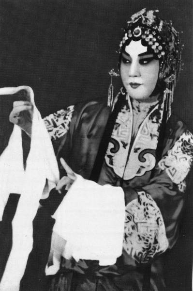 ="75719">京剧 /a>艺术大师,四小名旦之一的张君秋创立的京剧青衣流派