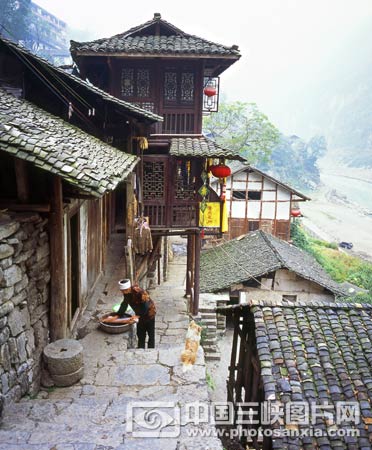 土家吊脚楼