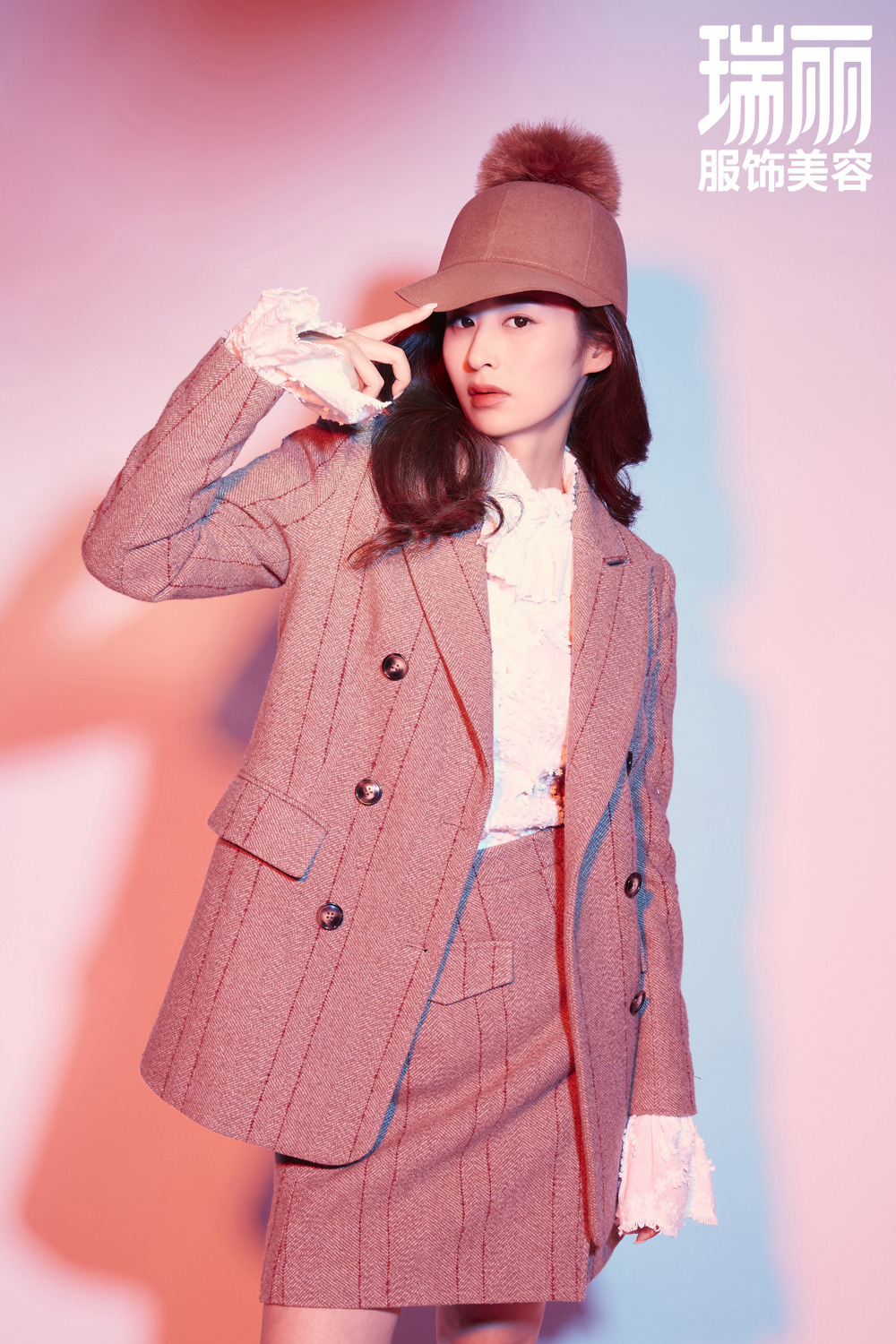  p>颖儿(本名刘颖),1988年12月12日生于湖南省常德市,中国内地女演员