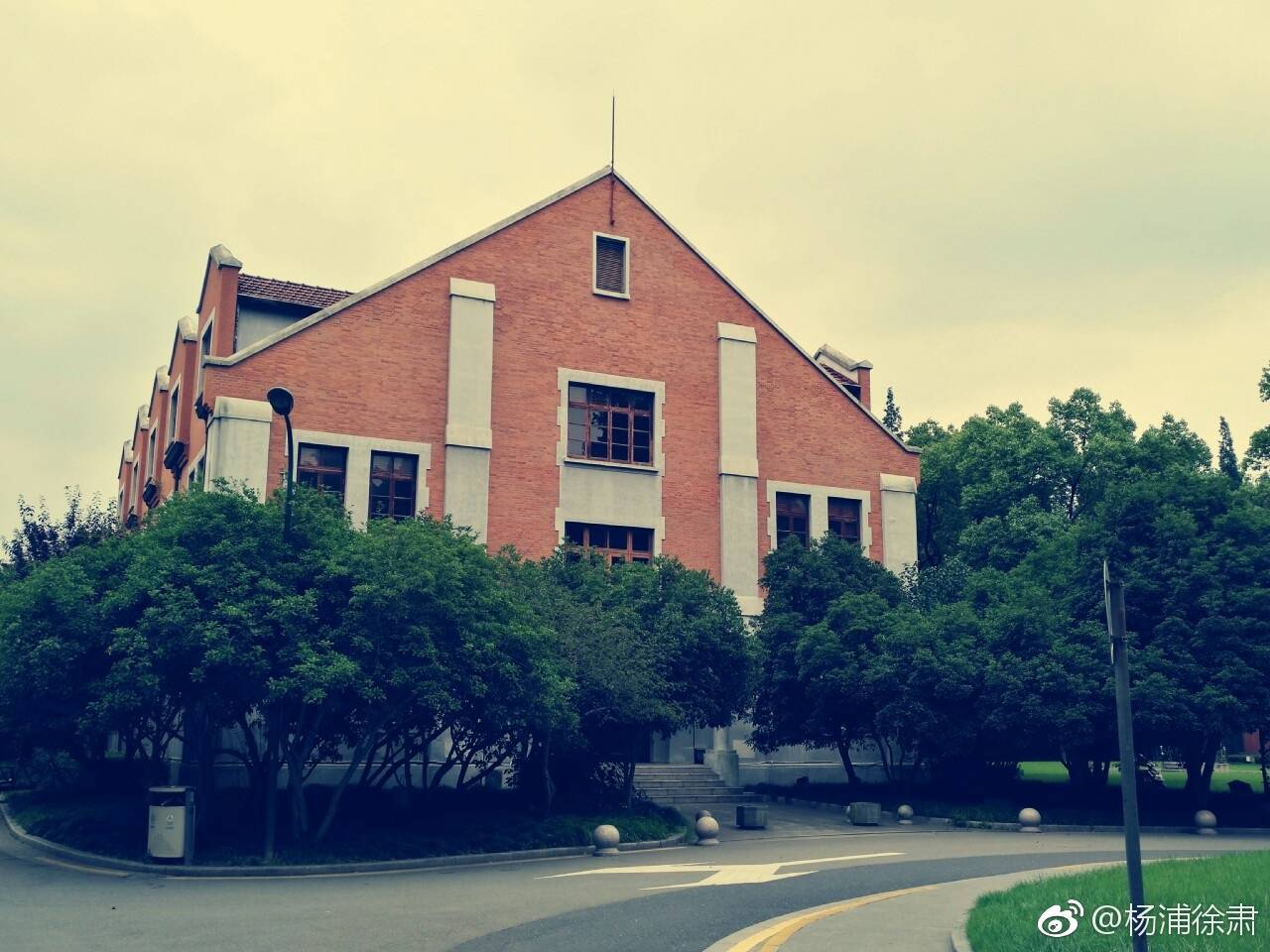 沪江大学