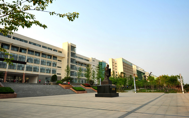 青岛黄海学院