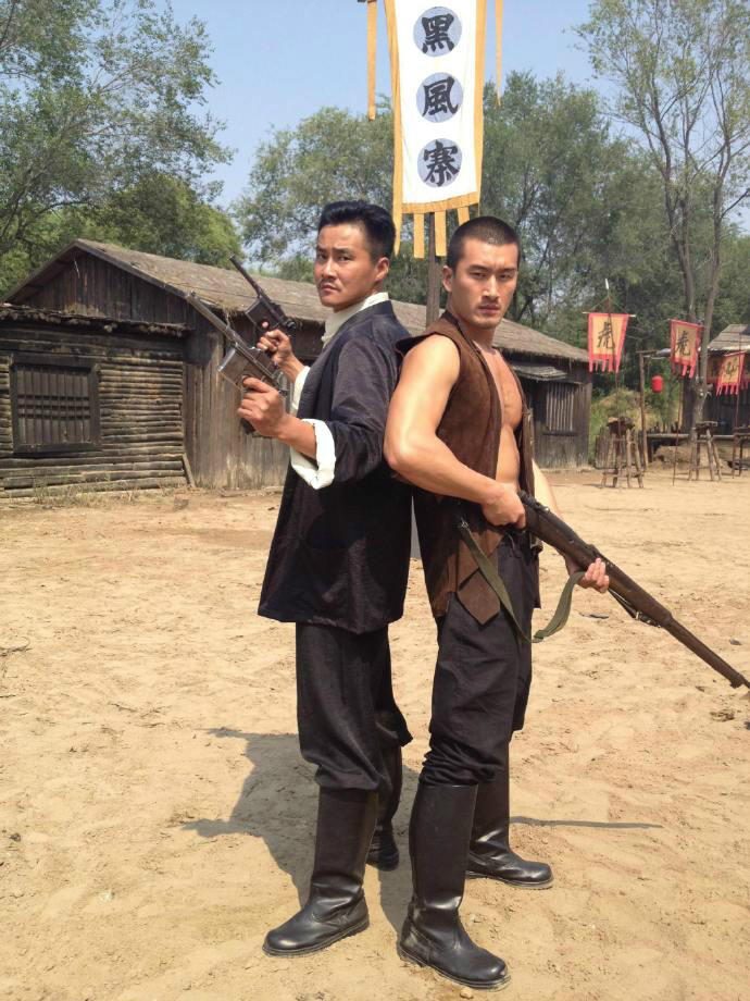  p data-id="go0db6qcn7">杨奇雨,男,影视演员,2002年毕业于 a target