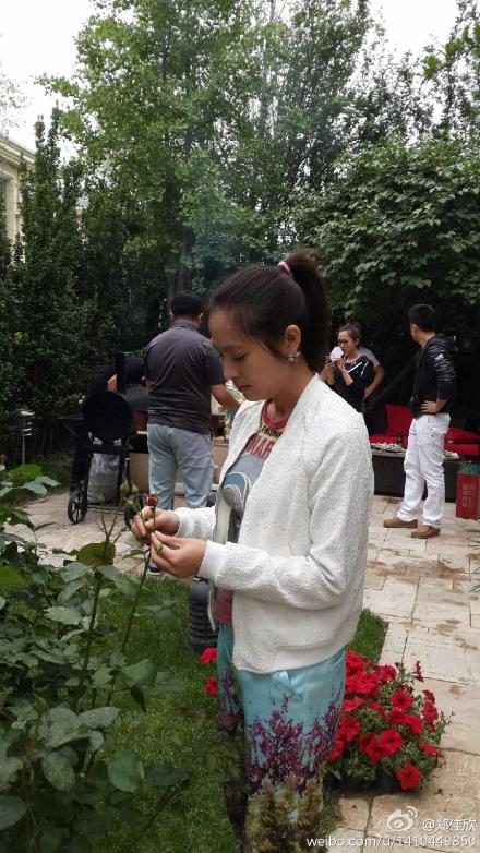  p>郑佳欣,1974年10月28日出生于北京,祖籍广东,毕业于北京电影学院