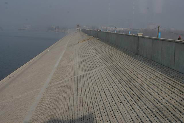 防浪墙