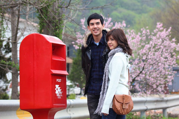  p>《你好,陌生人》是由 a href="#">banjong pisanthanakun /a>执导