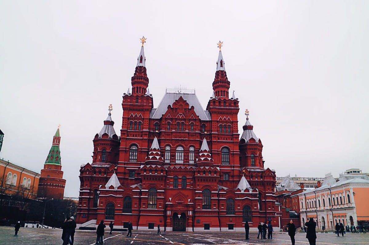  p>红场(俄文 красная площадь 英文 red square)位于 