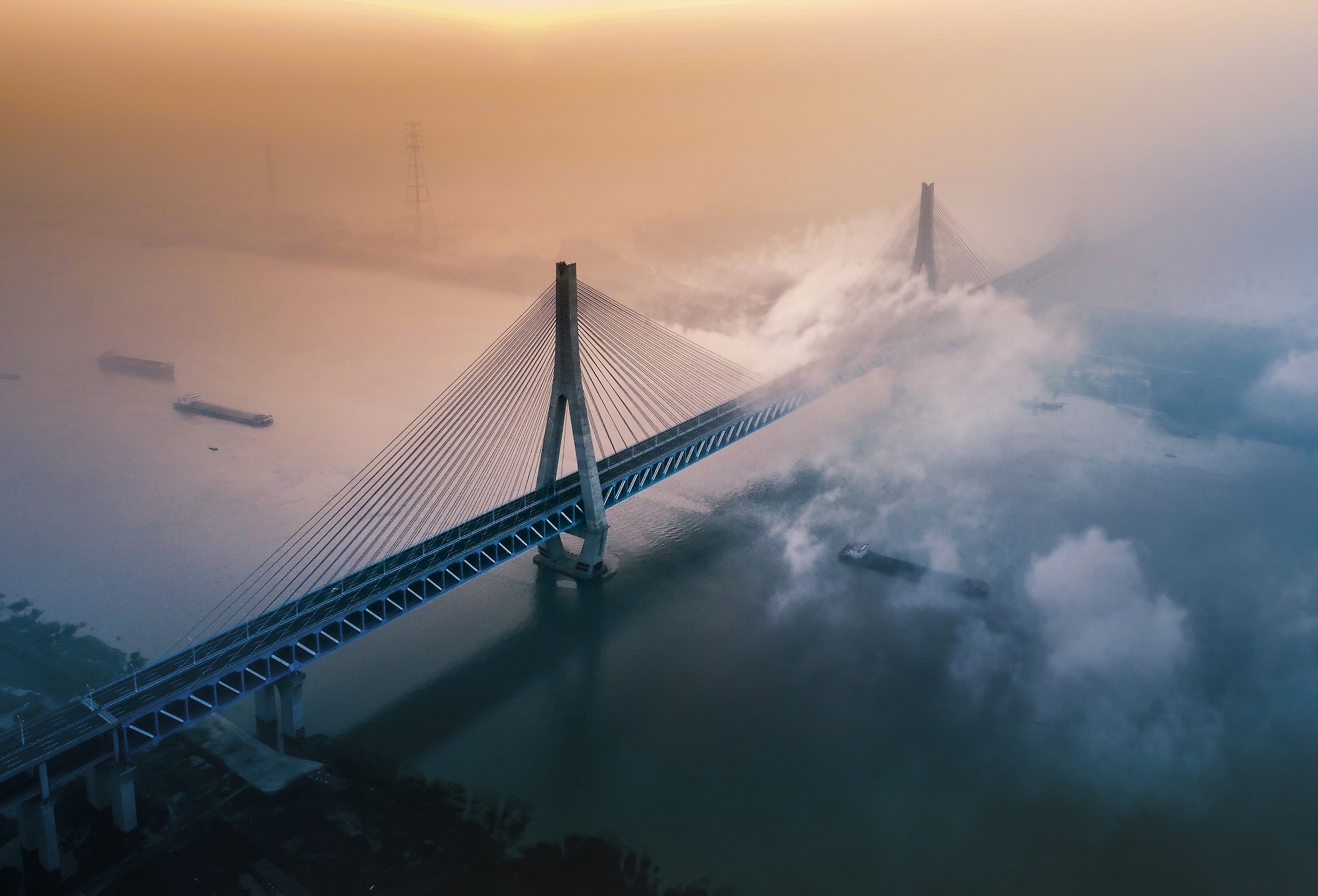  p>铜陵长江公铁大桥(tongling rail-cum-road changjiang river