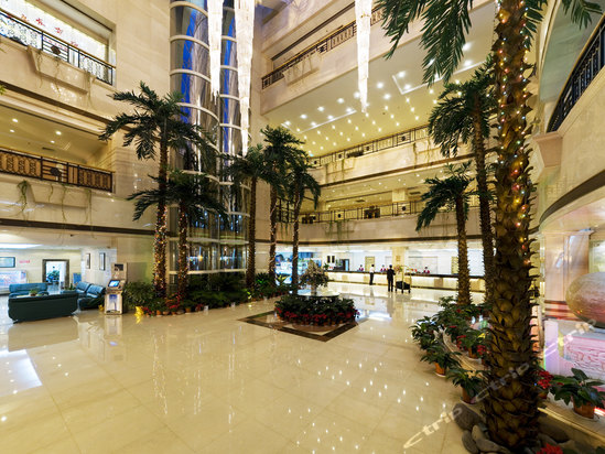  p>昆明官渡大酒店是一家按国际酒店标准兴建的商务会议型酒店,位于