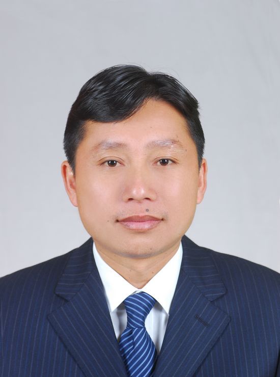  /p> p>现任德宏州委副书记,州人民政府州长,党组书记. /p>