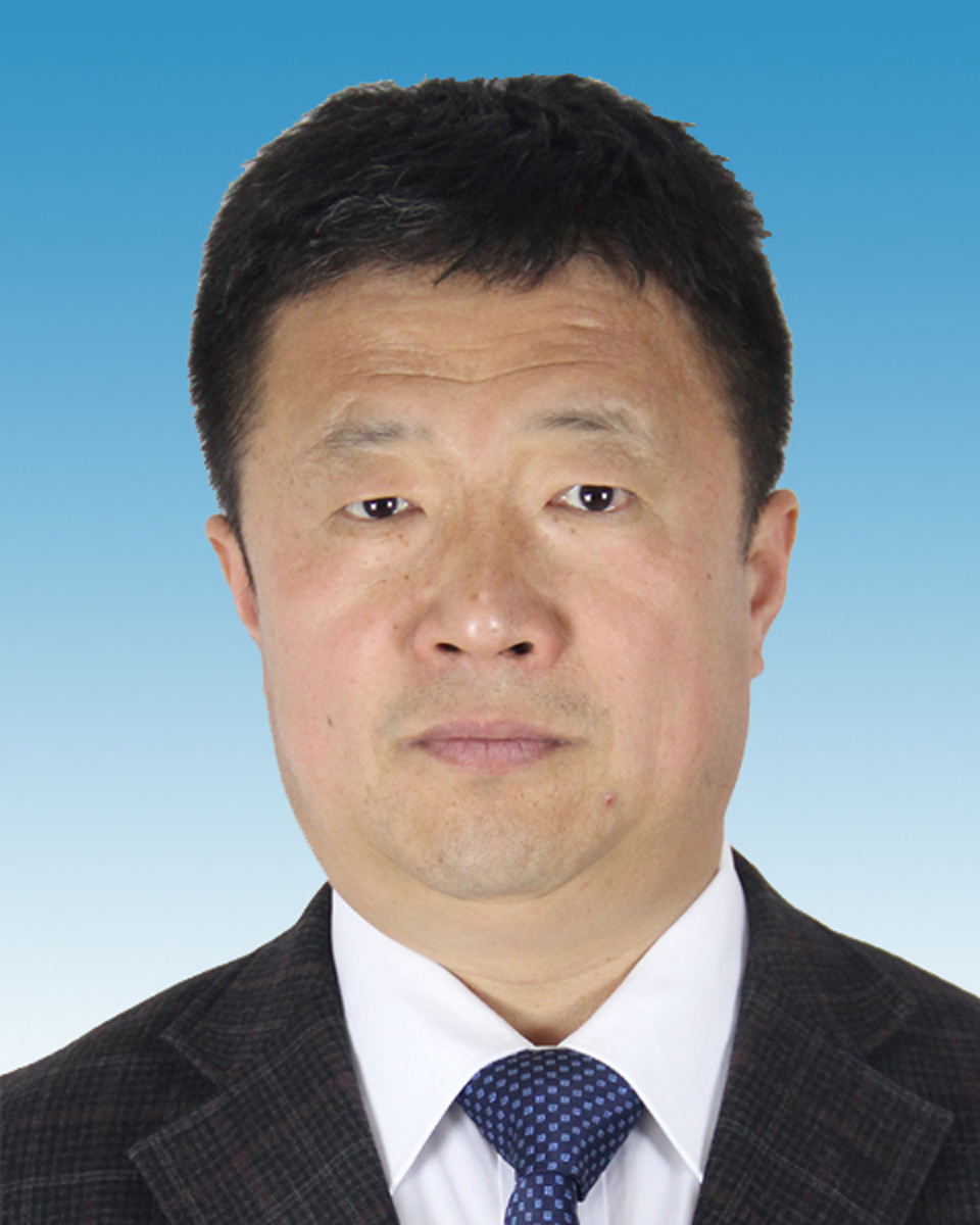 李君