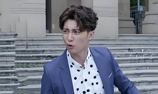 杨威利（《极品一家人》中淮文饰演的角色）_百度百科