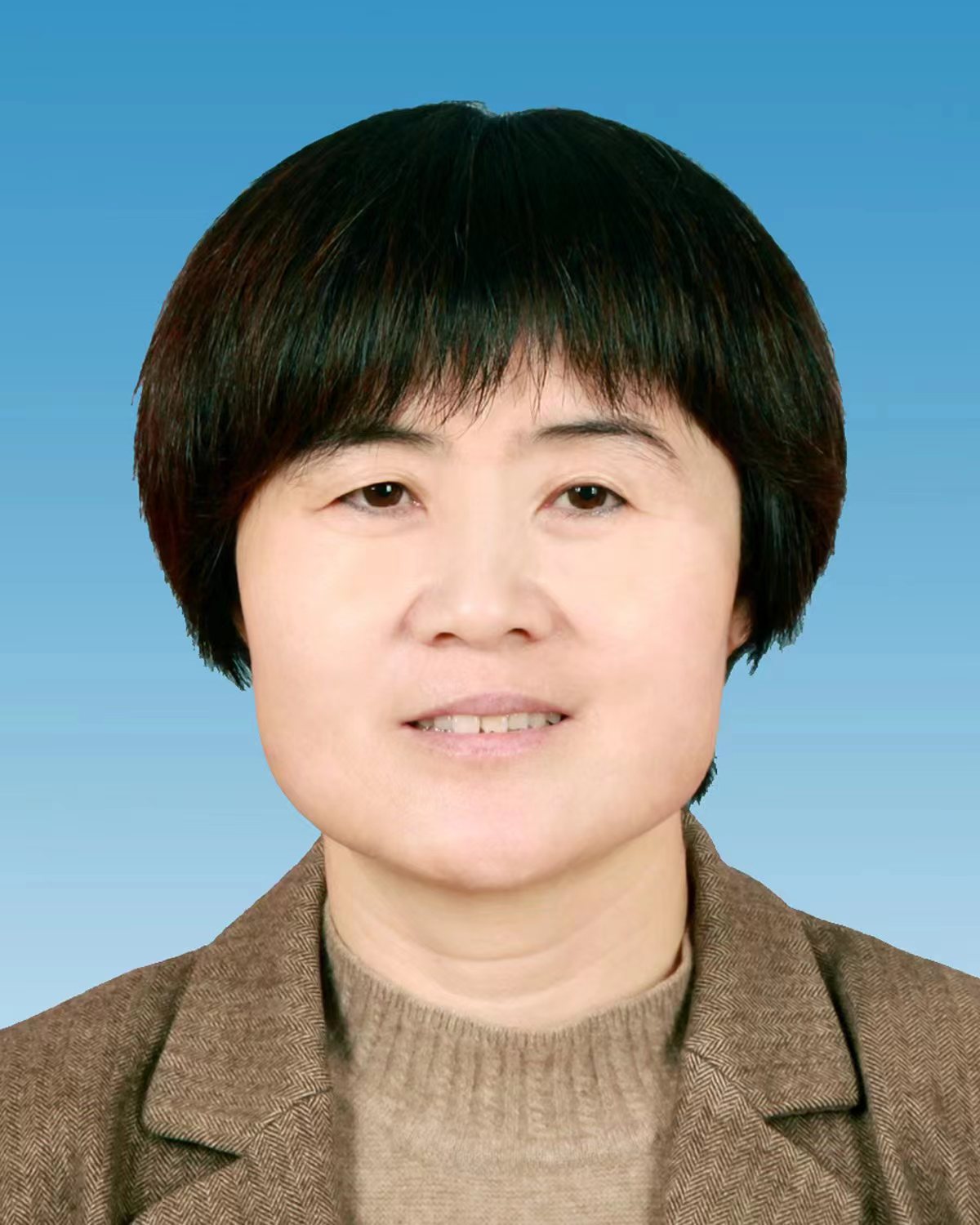  /p> p data-id="tp2kydxua7ex">现任山东省东营市利津县财政局一级