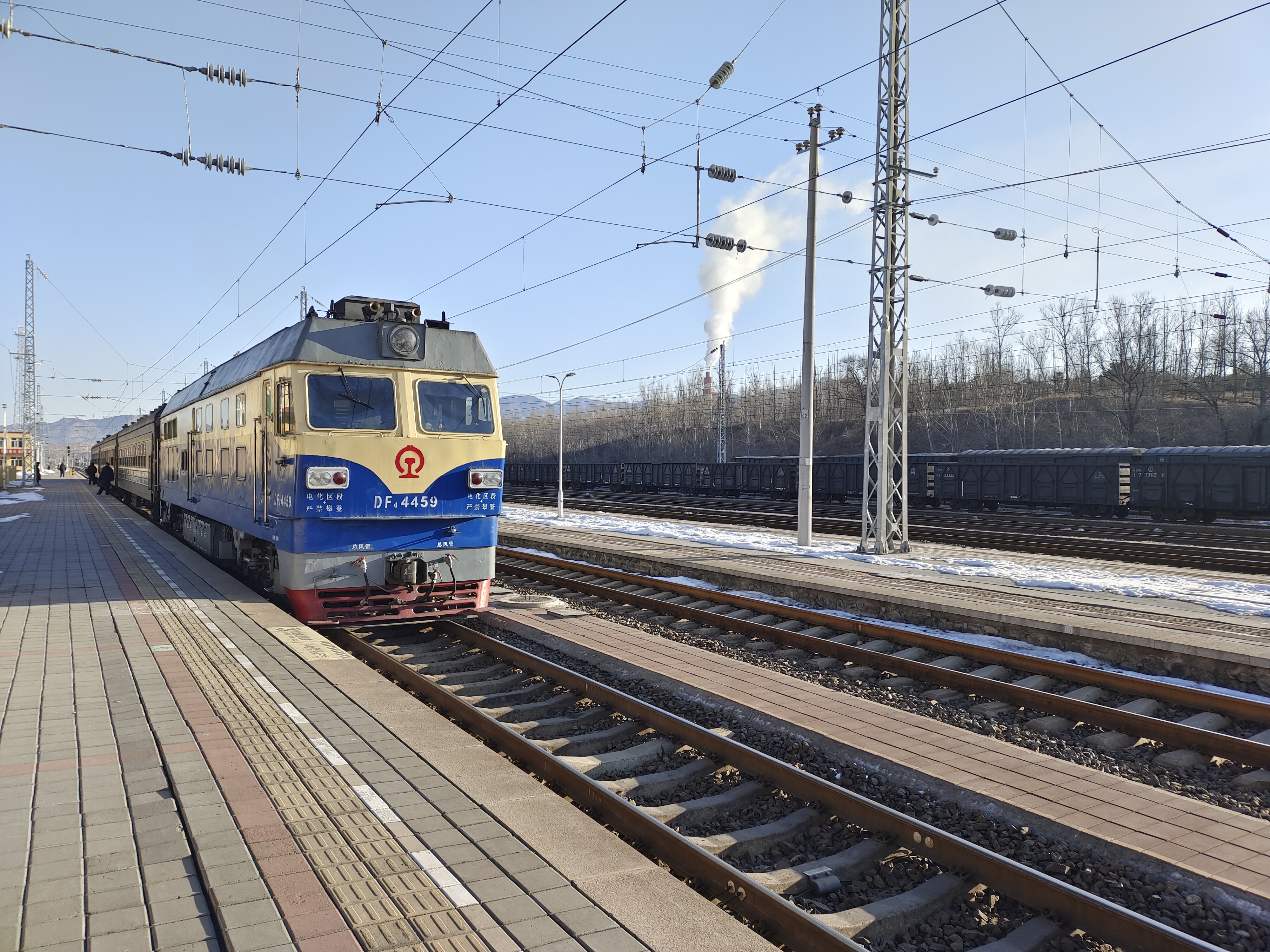 东风4c型内燃机车