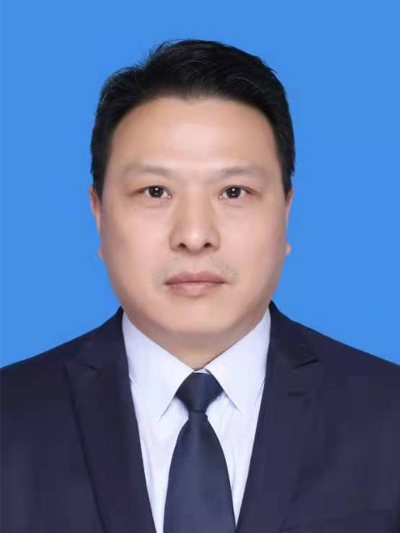 赵平