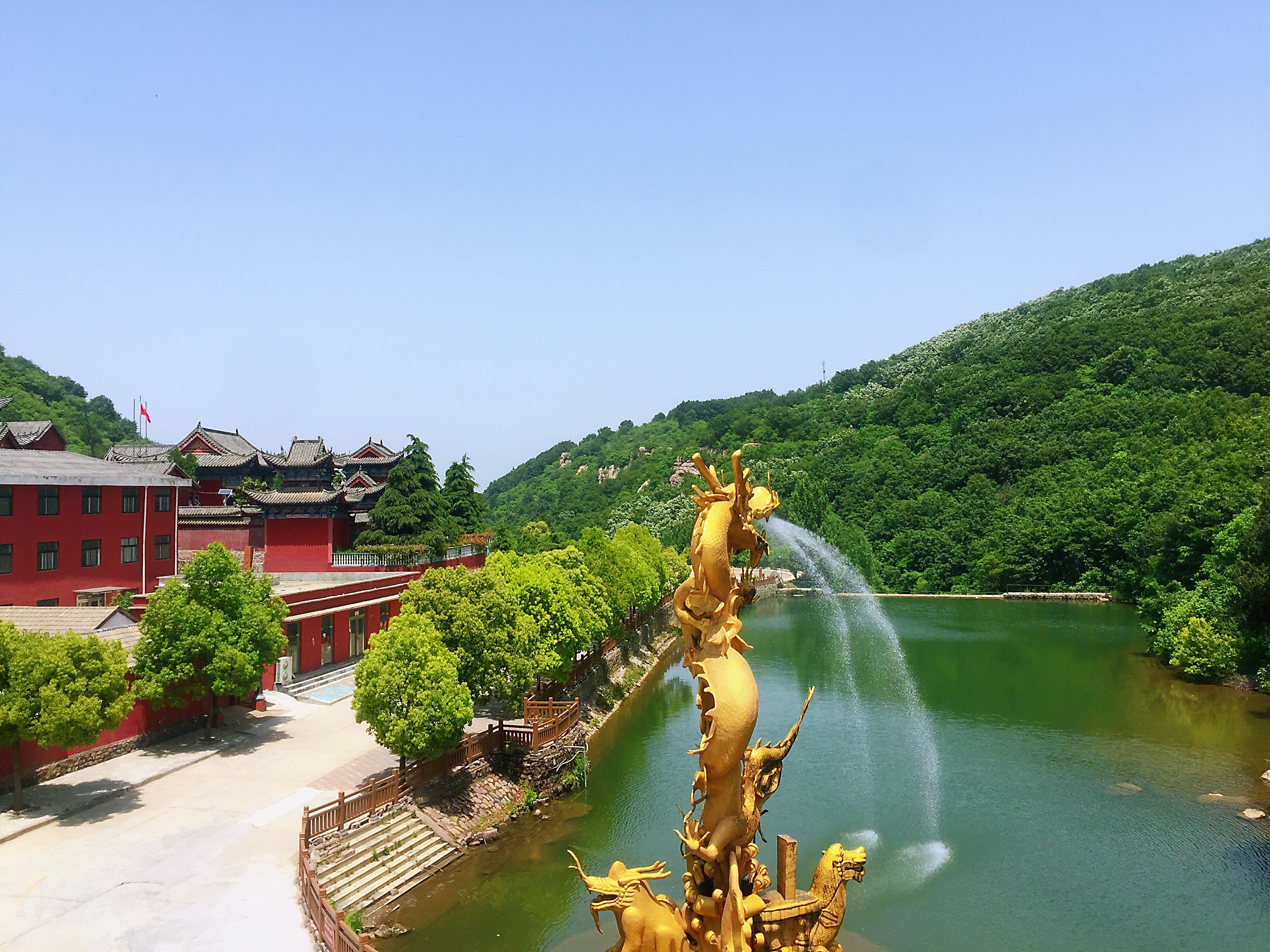 平顶山市舞钢祥龙谷景区