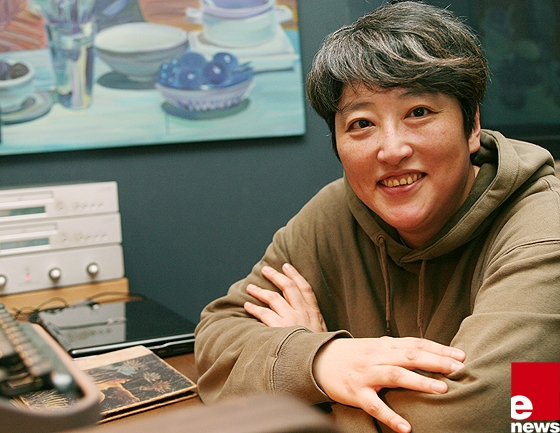 byun),1966年12月20日出生于韩国首尔,韩国女导演,编剧,制作人,毕业于