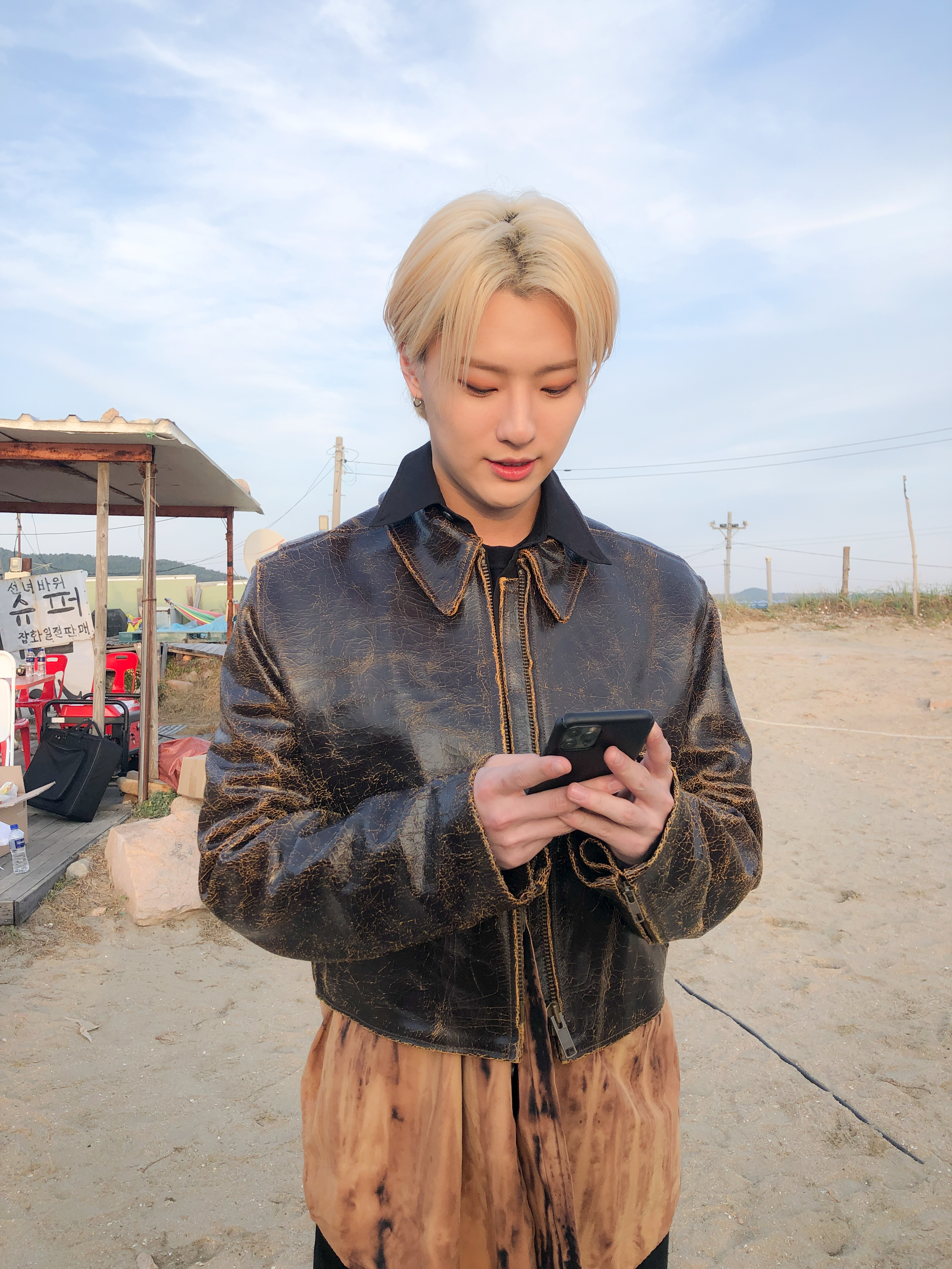  p>曹承衍(woodz),1996年8月5日出生于韩国京畿道