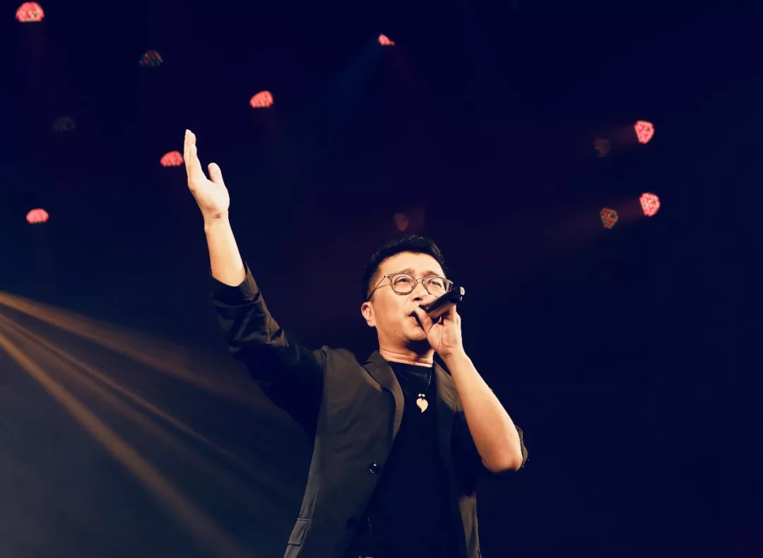 兄弟抱一下（2013年庞龙演唱的流行歌曲）_百度百科