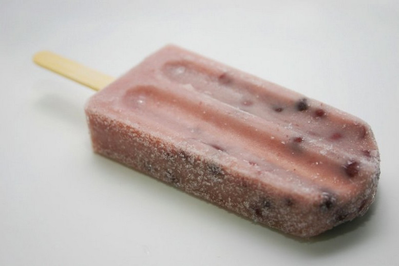  p data-id="gn8t8ayp0h">赤豆冰棒的原料是红豆和冰糖 /p>