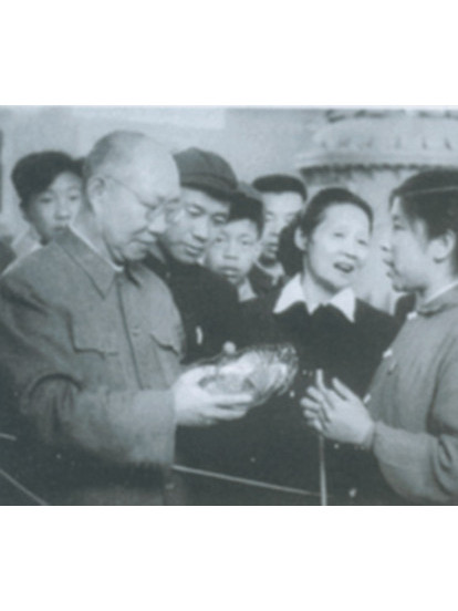 酉阳土家族苗族自治县">酉阳土家族苗族自治县 /a> /b>)龙潭镇斡