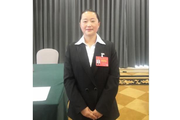  p>张蓉,南江县云顶镇元顶小学幼儿教师,留守儿童之家负责人.