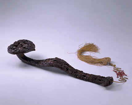  p>如意,是中国古代的一种法器,可以心想事成,如魔杖和音速起子(科幻