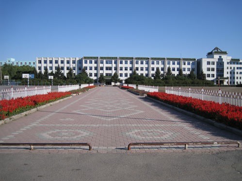 是原 a href="#">农安 /a>师范学校改制而成,坐落于千年古城 a data