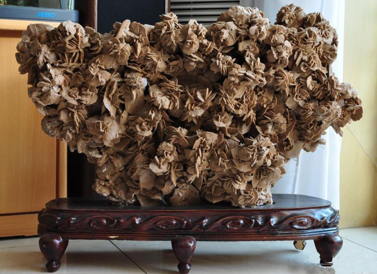  p>沙漠玫瑰石(desert rose stone)的主要成分为含水 a href="#" data