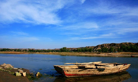 娘娘滩位于山西省忻州市 a target="_blank" href="/item/河曲县