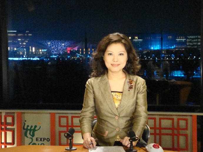 id="gnbr0nus7c">李东宁,中国国际电视台新闻频道新闻播音员,主持《 a