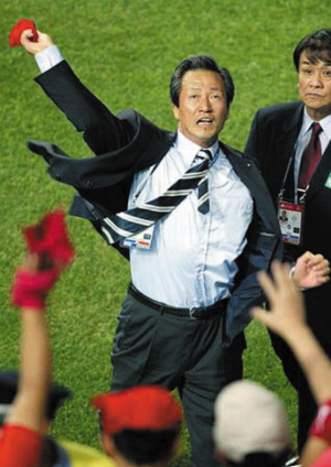  p>郑梦准,chung moon-joon,男,1951年生于韩国,霍普金斯大学高级国际