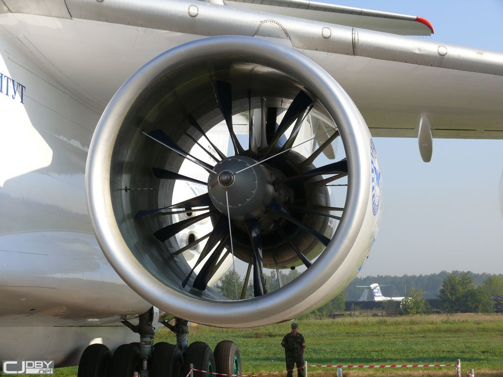 涡轮风扇发动机