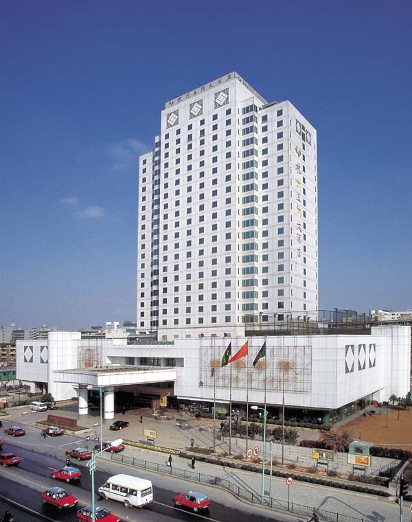  p>杭州五洲大酒店是由香港酒店管理公司管理的,按五星级标准设计建造