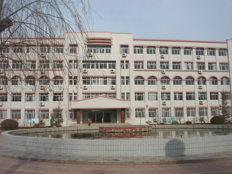 山东省潍坊第四中学