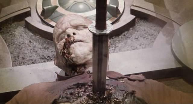  p>《变异编年史》是由simon hunter执导, a href="#" data-lemmaid="