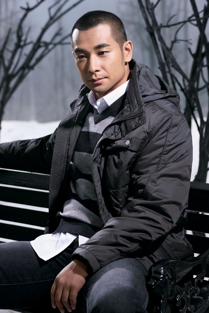  p>赵文卓,1972年4月10日生于黑龙江省哈尔滨市,中国影视男演员,武术