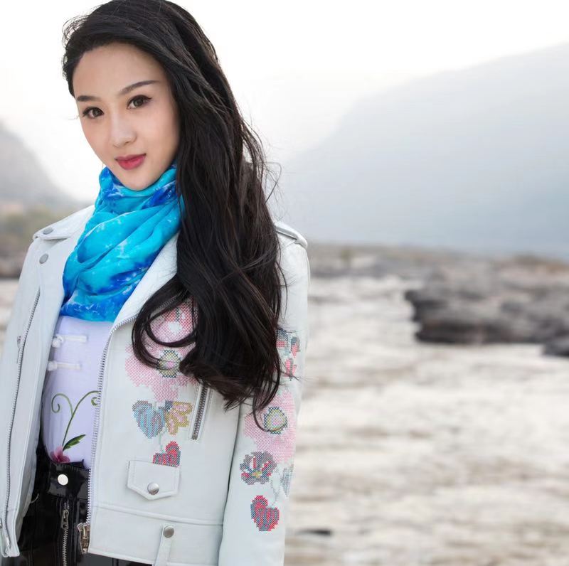  p>刘聪,1993年出生于山西省临汾市侯马市,女歌手.