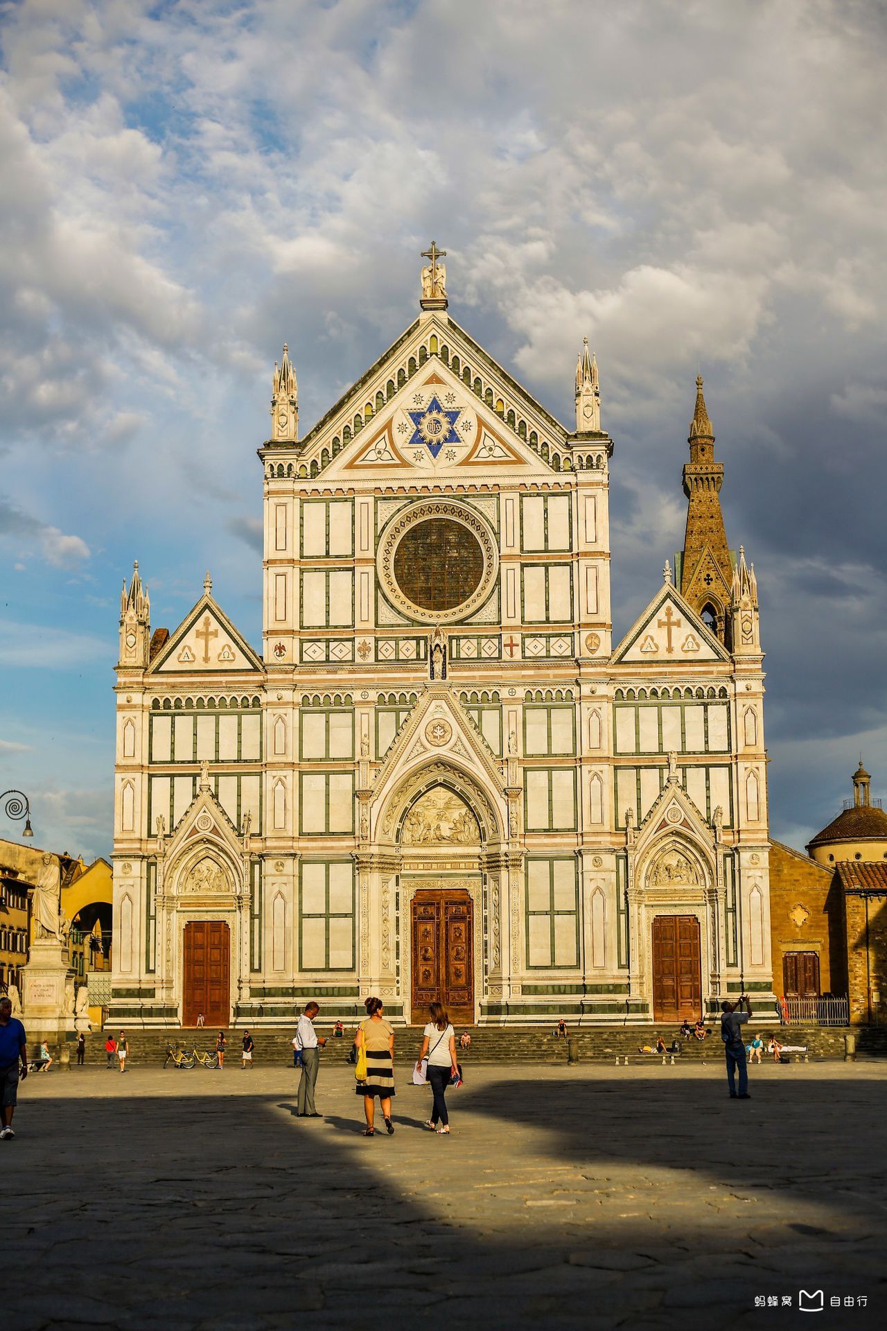 波兰圣十字大教堂