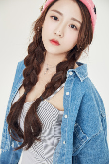 丁一一（中国内地女演员）_百度百科
